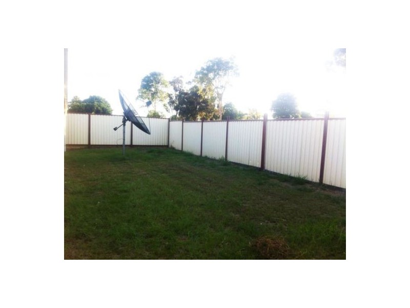 128 Pinelands Rd, Sunnybank Hills QLD 4109