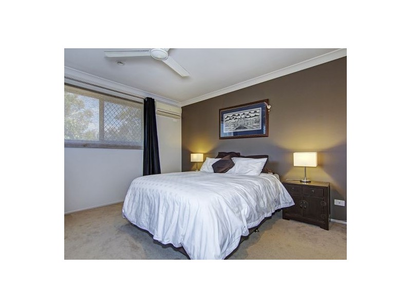 5 Mapelton Cct, Parkinson QLD 4115