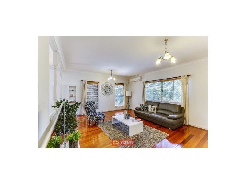 99 Davrod St, Robertson QLD 4109