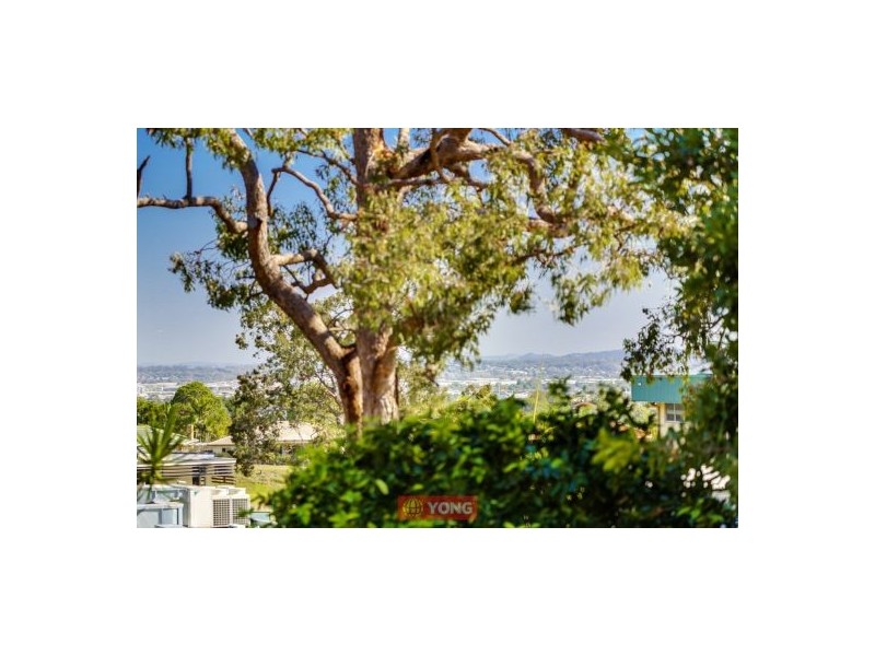 99 Davrod St, Robertson QLD 4109