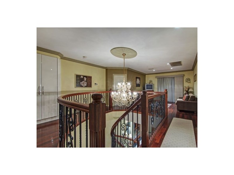 127 The Parkway, Stretton QLD 4116