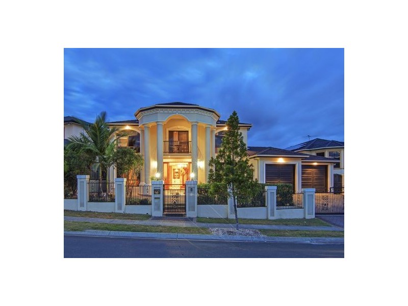 127 The Parkway, Stretton QLD 4116