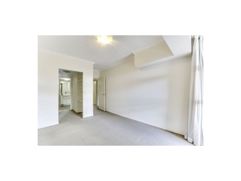 112/803 Stanley St, Woolloongabba QLD 4102