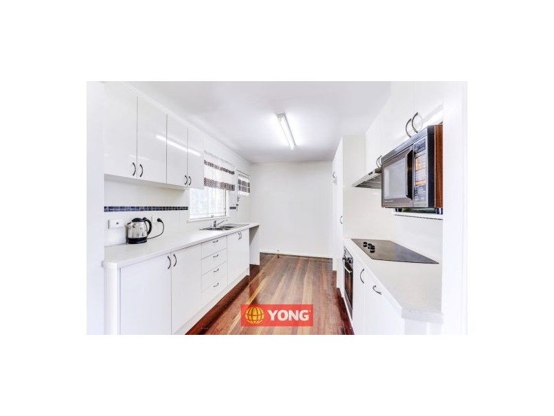 11 Akora St, Macgregor QLD 4109