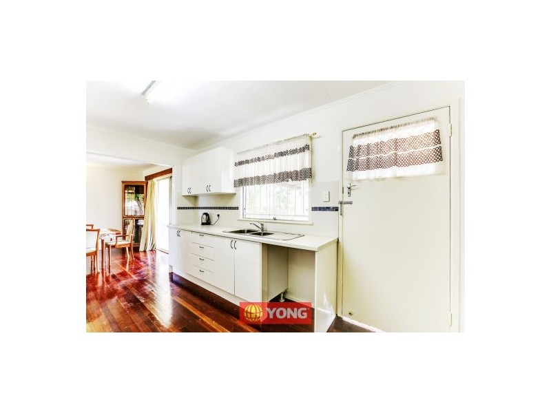 11 Akora St, Macgregor QLD 4109