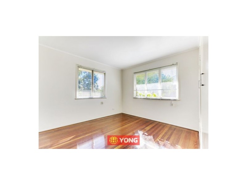 11 Akora St, Macgregor QLD 4109