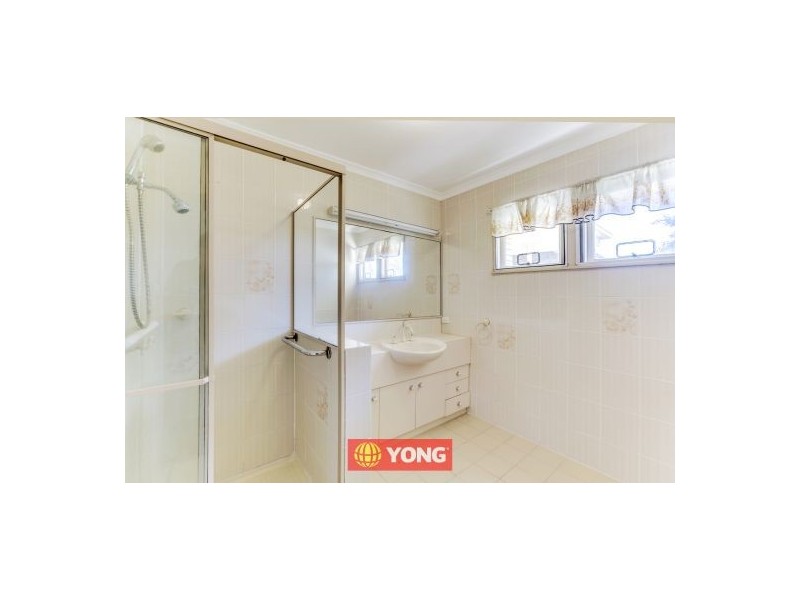 11 Akora St, Macgregor QLD 4109