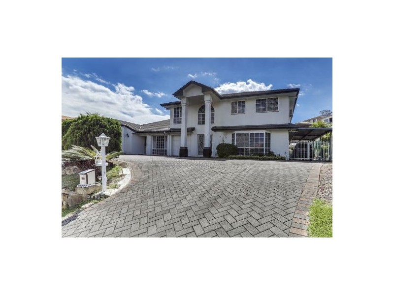 18 Mozart Pl, Mount Ommaney QLD 4074