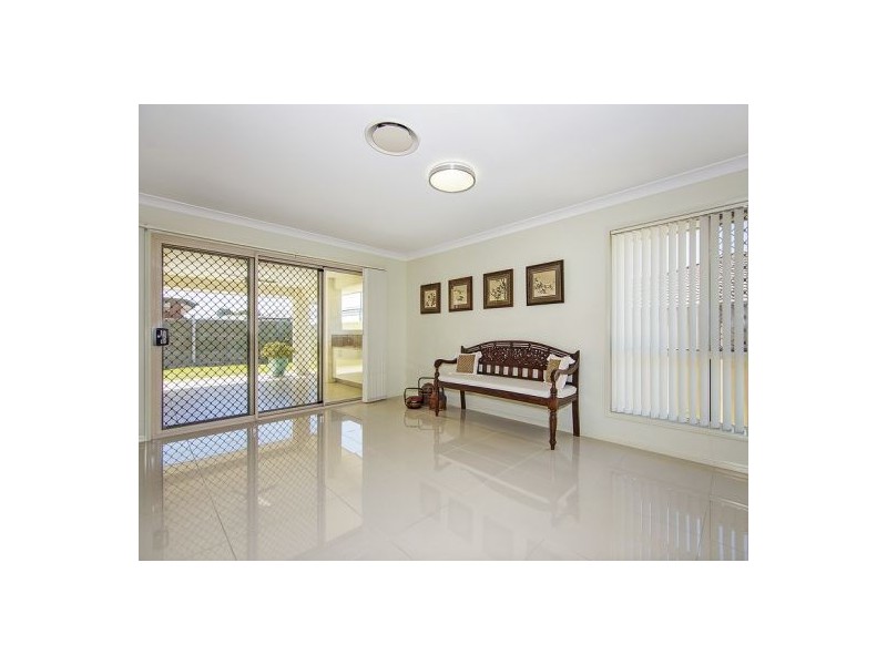 11 Harvey Pl, Calamvale QLD 4116