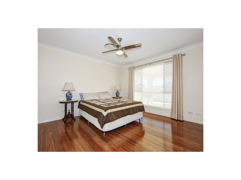 11 Harvey Pl, Calamvale QLD 4116