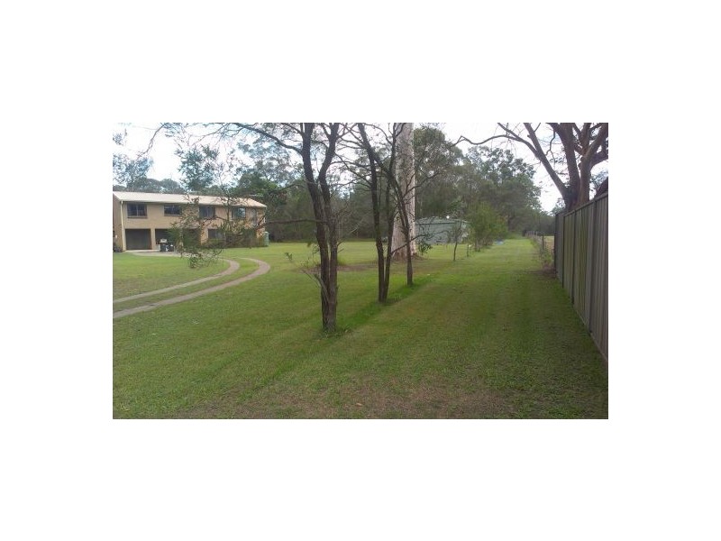 65 Van Dieren Rd, Pallara QLD 4110