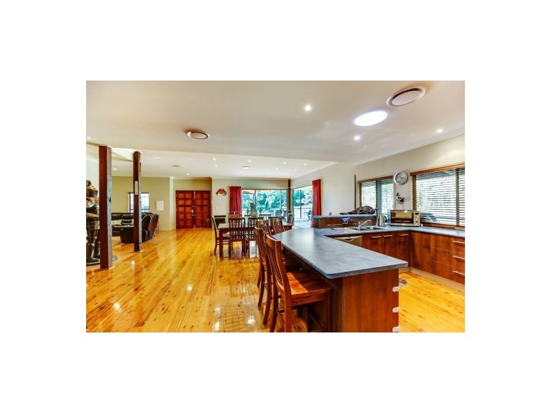 16-18 Woodend Ct, Park Ridge QLD 4125