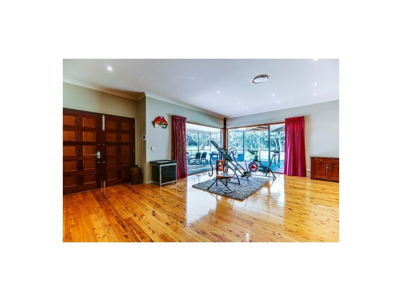 16-18 Woodend Ct, Park Ridge QLD 4125