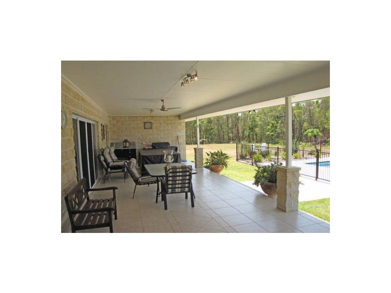 303 Ritchie Rd, Pallara QLD 4110