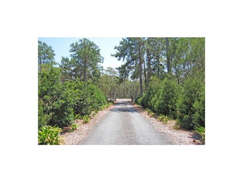 303 Ritchie Rd, Pallara QLD 4110