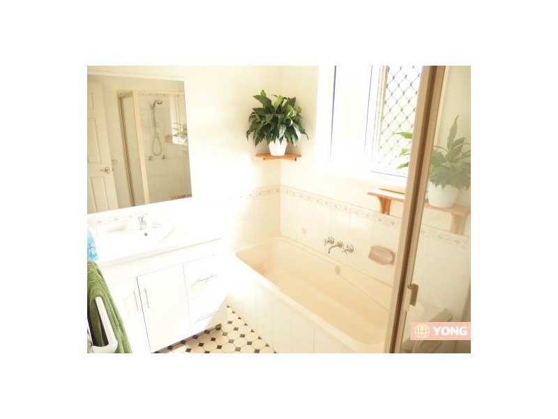 2 Auriga Cl, Wynnum QLD 4178