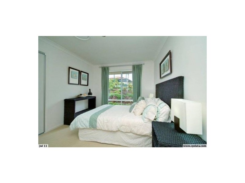 19 Dennis Vale Dr, Daisy Hill QLD 4127