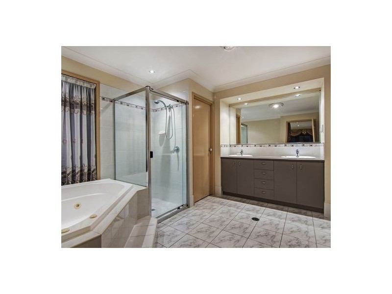 51 Willowleaf Cl, Stretton QLD 4116
