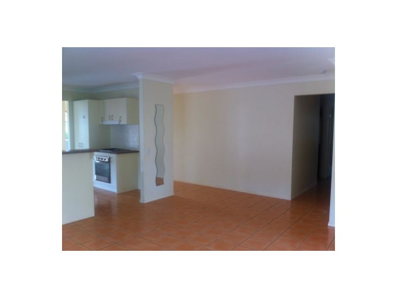 22 Magnolia Grove, Robertson QLD 4109