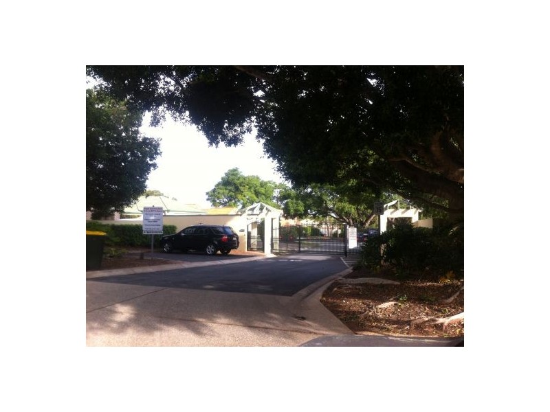 22 Magnolia Grove, Robertson QLD 4109