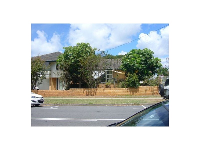 25 Lilla St, Woody Point QLD 4019