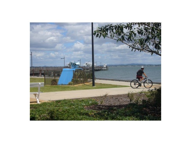 25 Lilla St, Woody Point QLD 4019