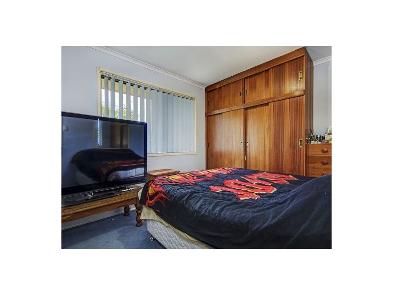 15 Whitcomb St, Hillcrest QLD 4118