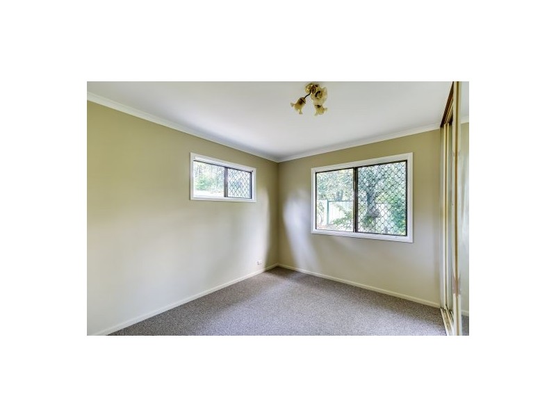 9 Nyanza St, Woodridge QLD 4114