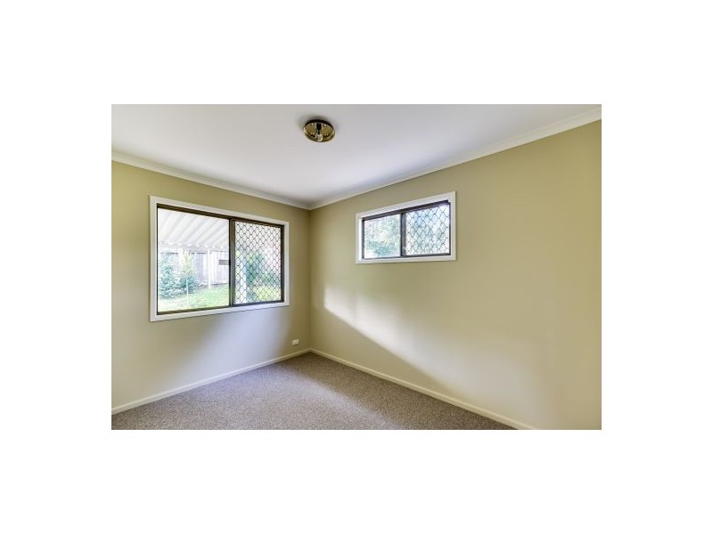 9 Nyanza St, Woodridge QLD 4114