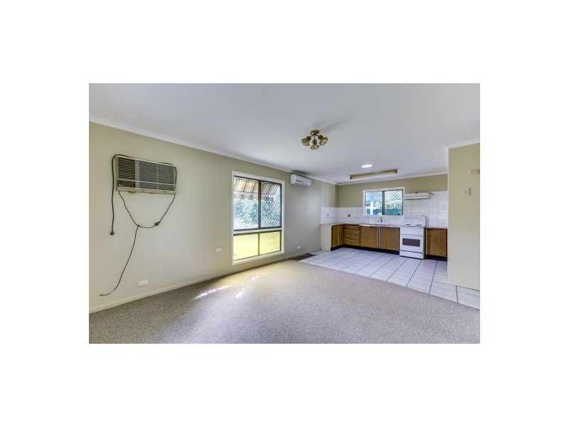 9 Nyanza St, Woodridge QLD 4114