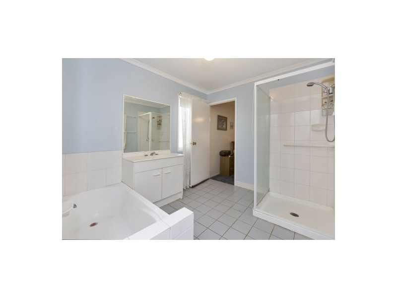 53 Mckinley St, Eagleby QLD 4207