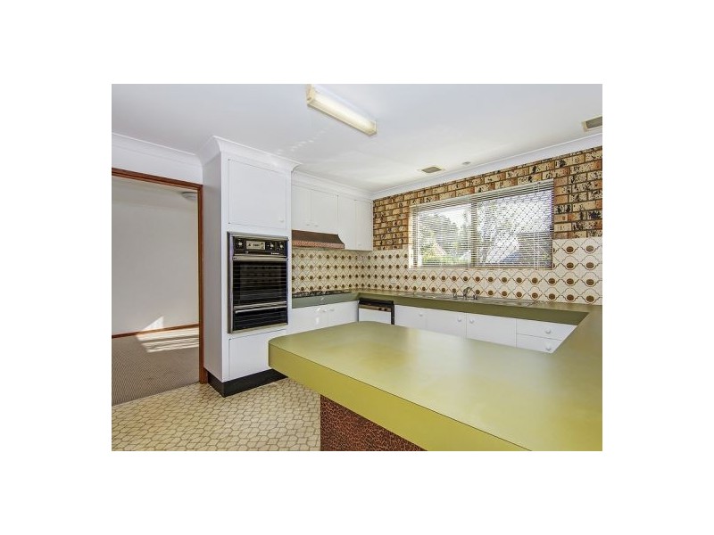 42 Romulus St, Robertson QLD 4109