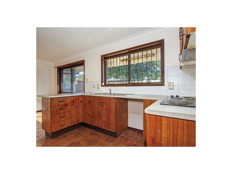 44 Romulus St, Robertson QLD 4109