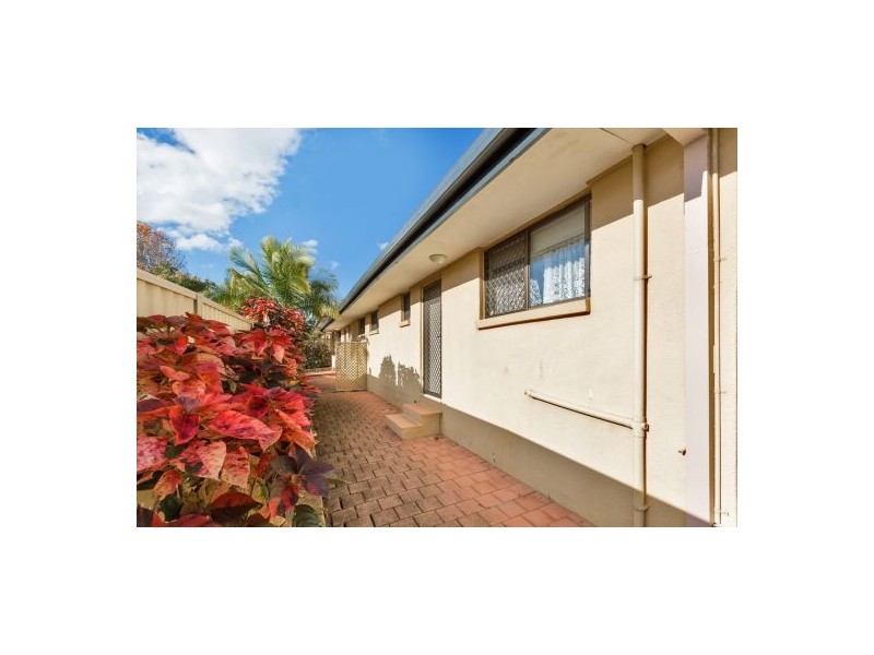 7 Stewart Parade, Ashmore QLD 4214