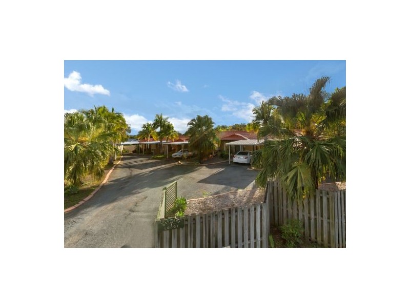 7 Stewart Parade, Ashmore QLD 4214