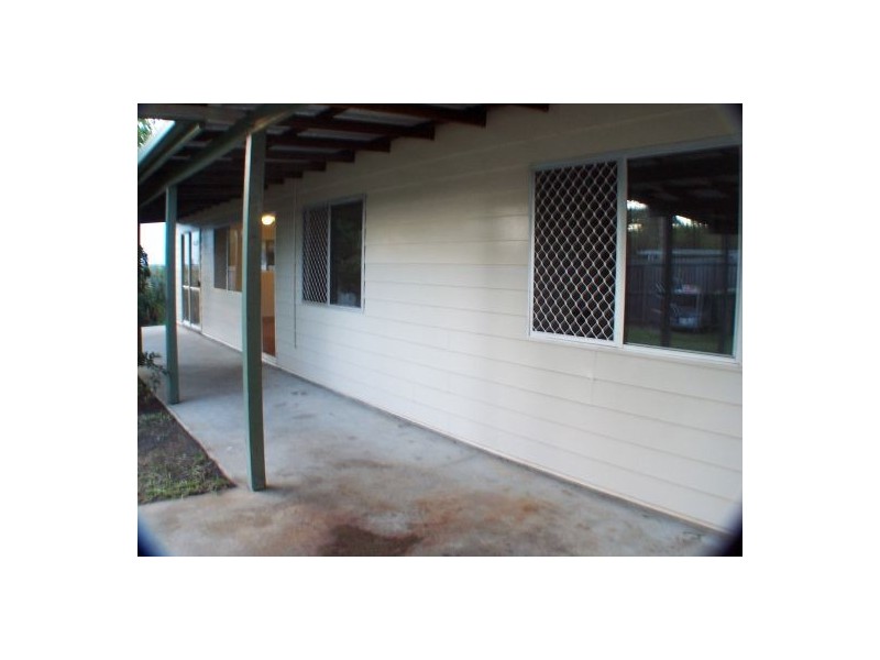 76 Mayes Avenue, Kingston QLD 4114