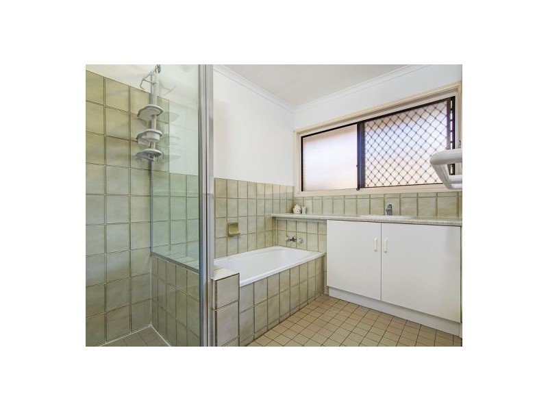 4 Sericea St, Sunnybank Hills QLD 4109