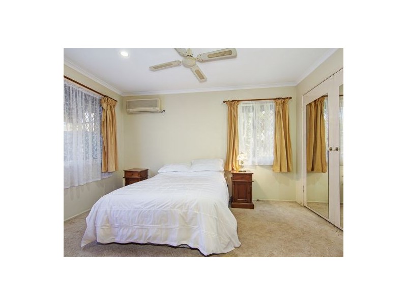 4 Sericea St, Sunnybank Hills QLD 4109