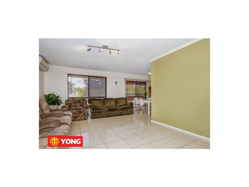 97 Vansittart, Regents Park QLD 4118
