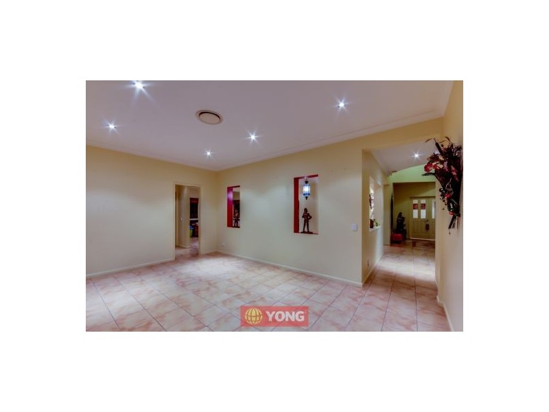25B Parnassus St, Robertson QLD 4109