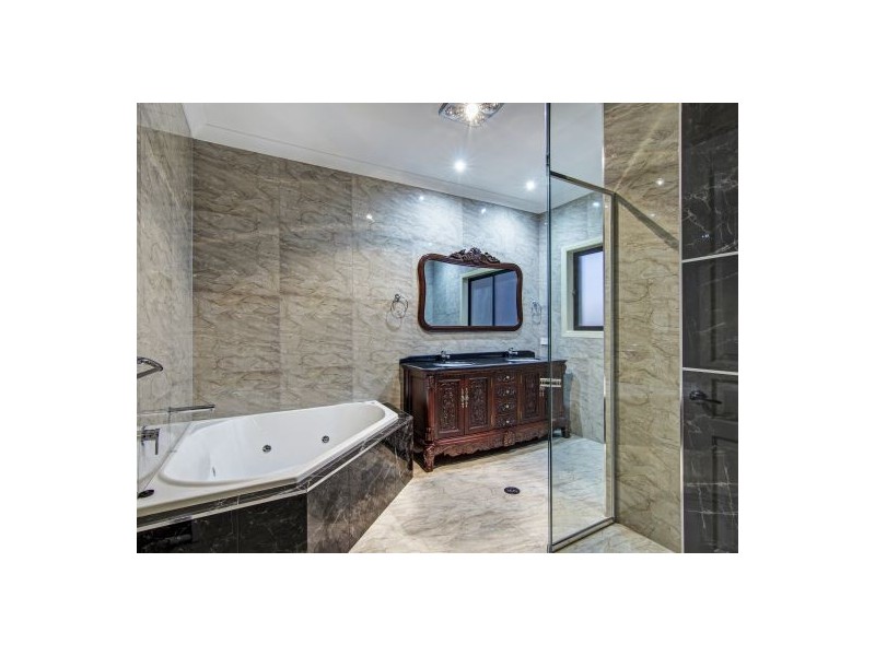 51 Hawthorne Cct, Stretton QLD 4116