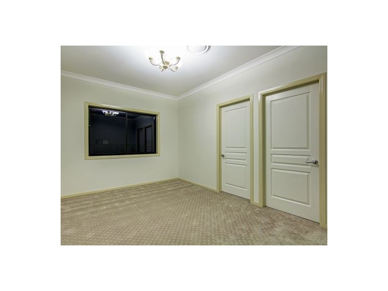 51 Hawthorne Cct, Stretton QLD 4116