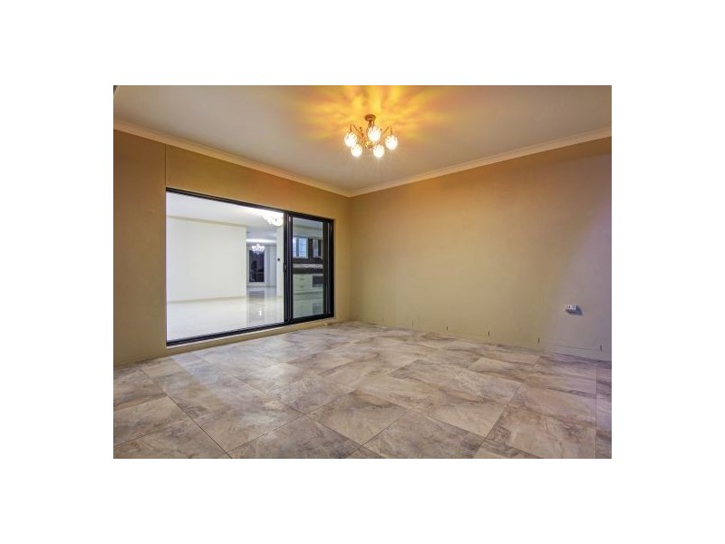 51 Hawthorne Cct, Stretton QLD 4116