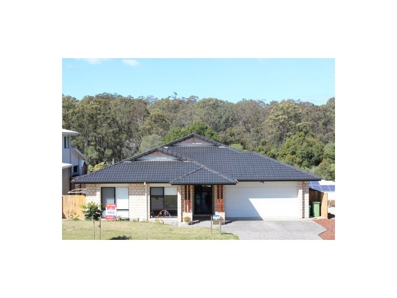 3 Charles Glen St, Daisy Hill QLD 4127