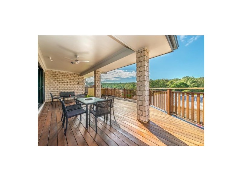 3 Charles Glen St, Daisy Hill QLD 4127