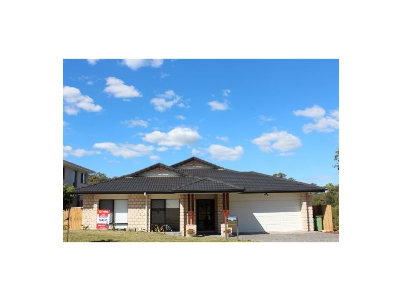 3 Charles Glen St, Daisy Hill QLD 4127