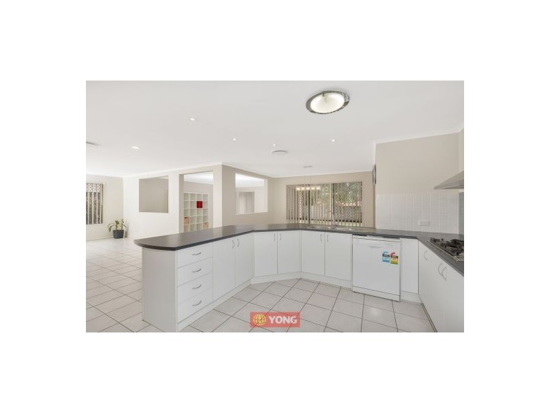 8 Lancaster Circuit, Stretton QLD 4116
