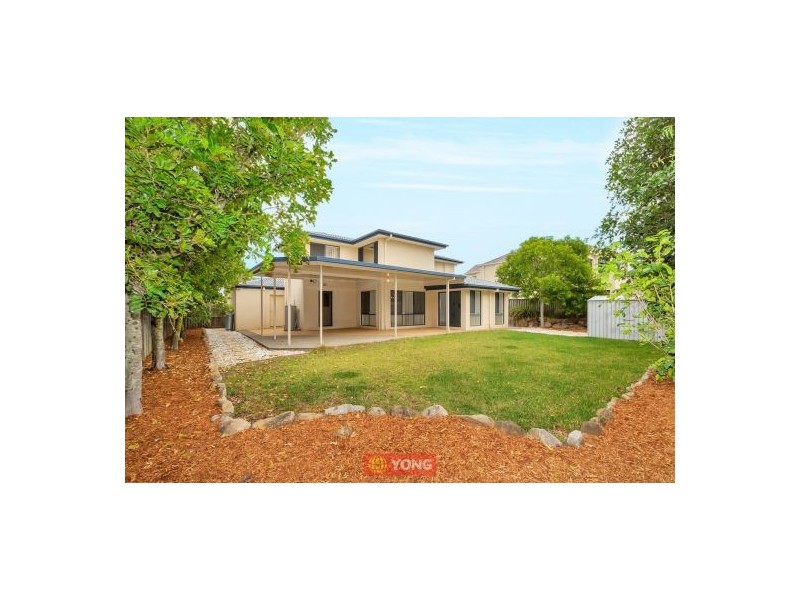 8 Lancaster Circuit, Stretton QLD 4116