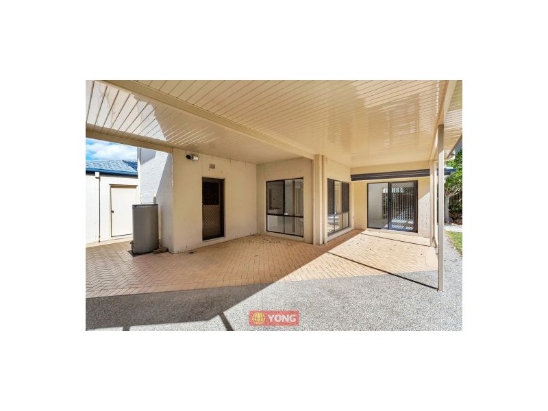 8 Lancaster Circuit, Stretton QLD 4116