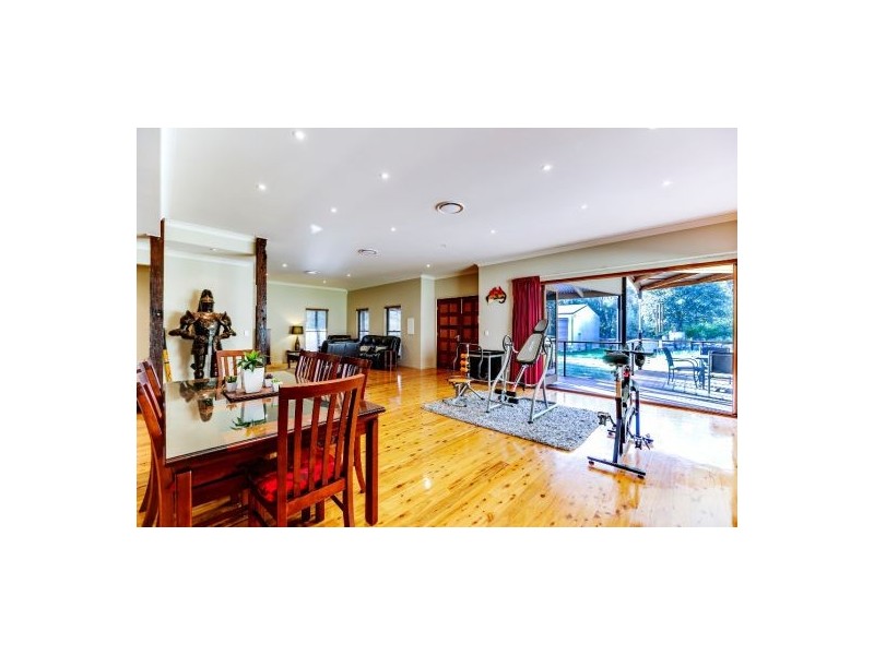 16 – 18 Woodend Ct, Park Ridge QLD 4125